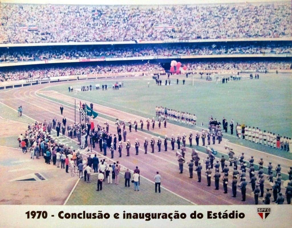 Morumbi 1970 Inauguração 00 | Arquibancada Tricolor