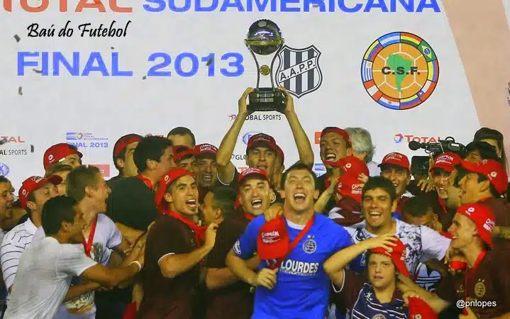 2013 Lanus Campeao da Copa Sulamericana 03 | Arquibancada Tricolor