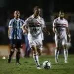 Antony contra o Grêmio