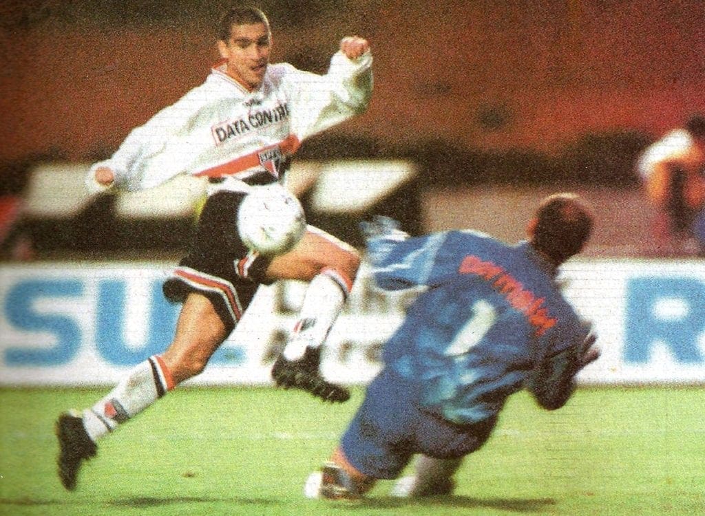 Aristizábal contra o Palmeiras em 1997