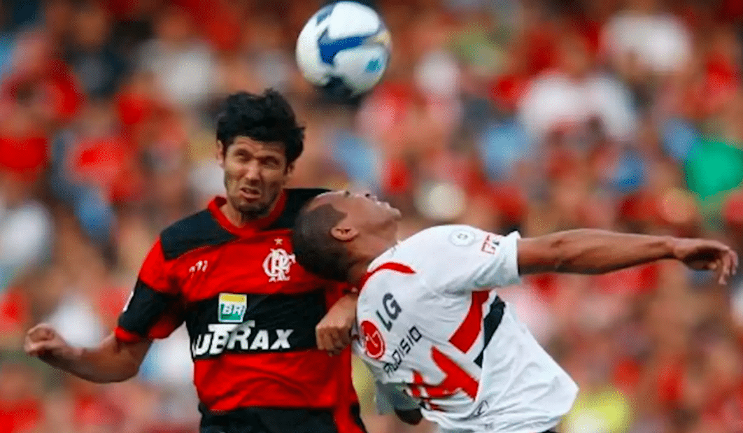 Aloisio contra o Flamengo em 2008