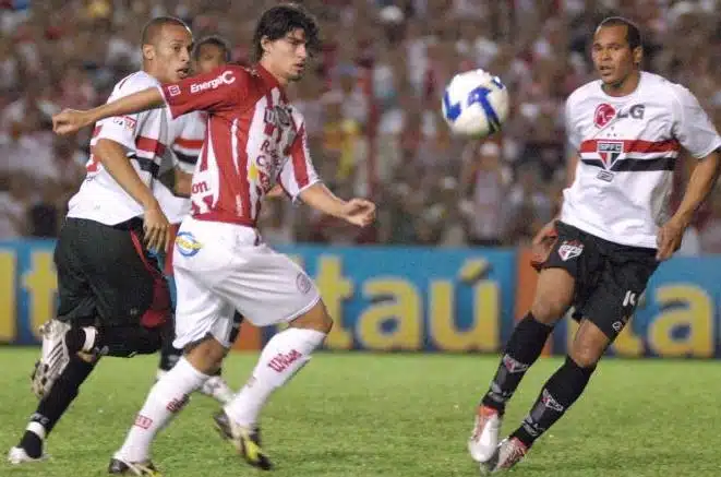 São Paulo de Aloísio perde para o Náutico em 2008