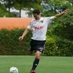 Hernanes deve estar entre os 11 titulares do São Paulo que enfrentam o Atlético Mineiro