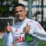 Luciano deve ser titular contra o Atlético Mineiro