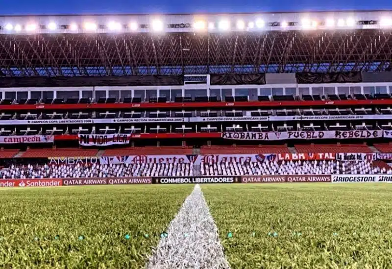 São Paulo e LDU se enfrentam na Libertadores