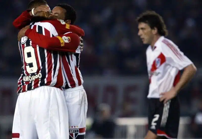 O São Paulo venceu o River Plate pela Libertadores em 2005
