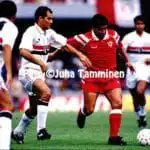 Maradona em jogo contra o SPFC em 1993