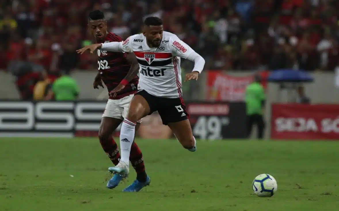 Flamengo e São Paulo se enfrentam pela Copa do Brasil