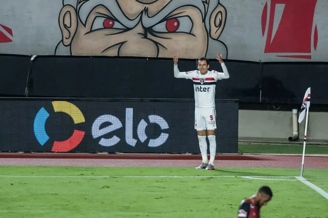 Pablo marcou um dos gols da vitória do SPFC de 3x0 sobre o Flamengo