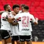 O São Paulo enfrenta o Goiás no Morumbi