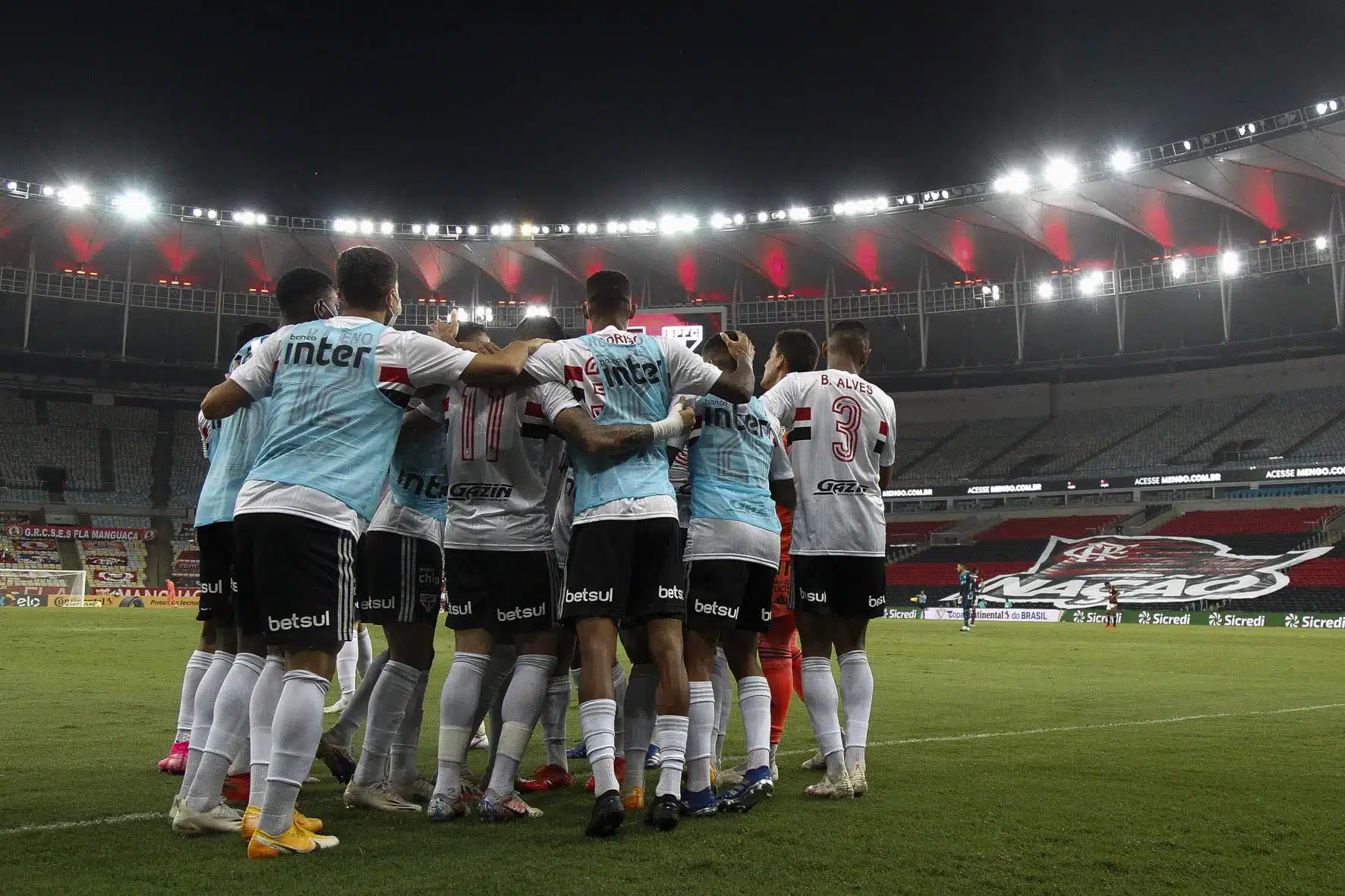 São Paulo e Flamengo se enfrentam no Morumbi pela Copa do Brasil
