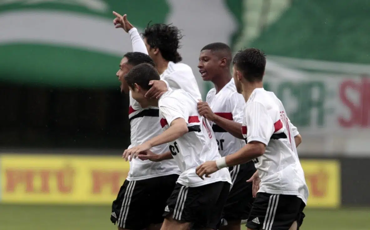São Paulo vence nos pênaltis e está na final da Copa do Brasil Sub-17
