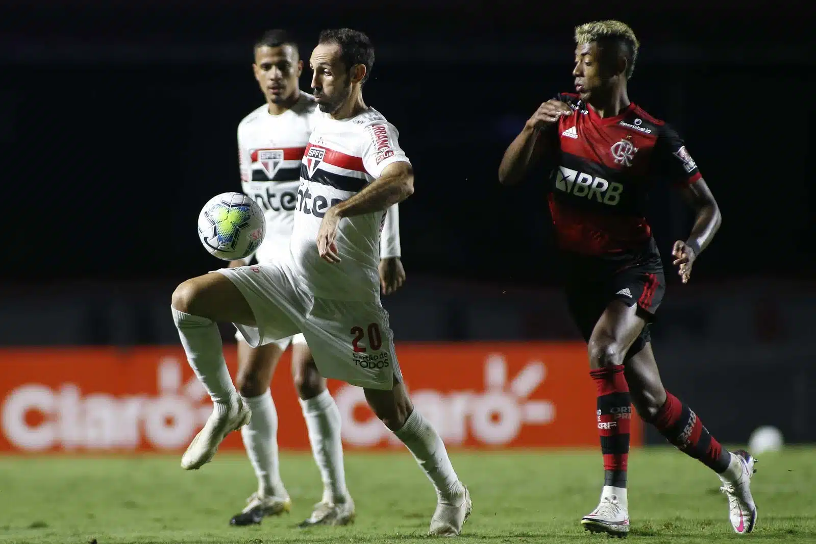 São Paulo e Flamengo se enfrentam na última rodada do Brasileirão