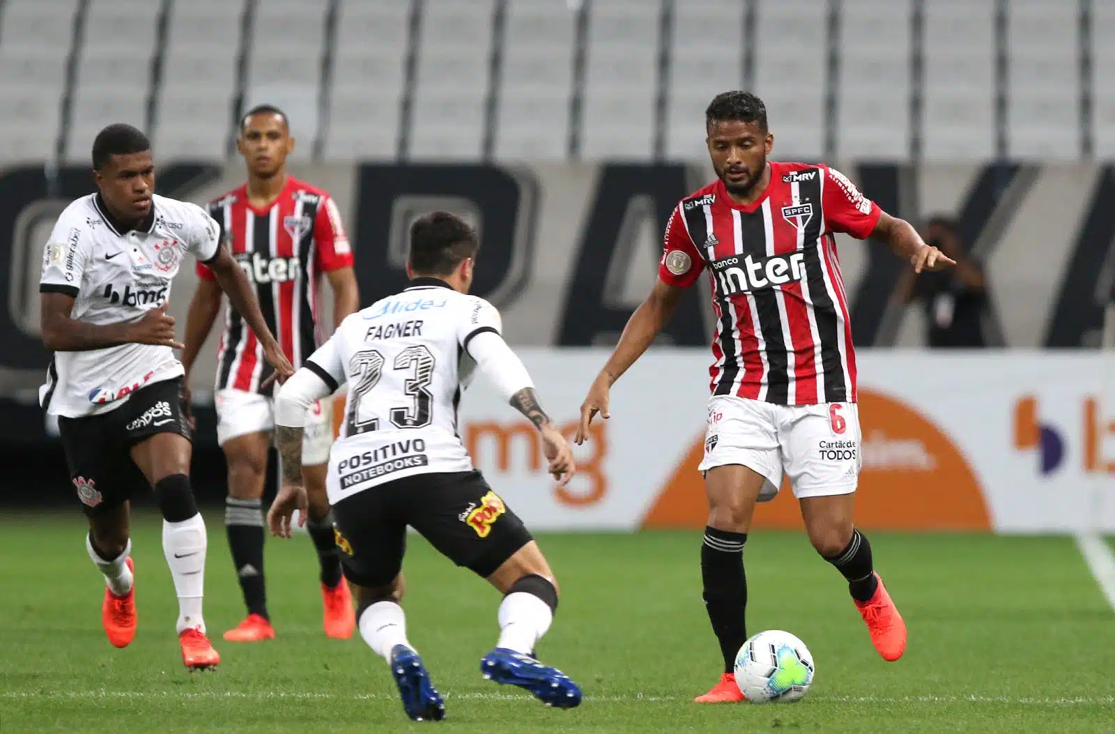 O Olhar do Adversário: O que pensam os torcedores do Corinthians?
