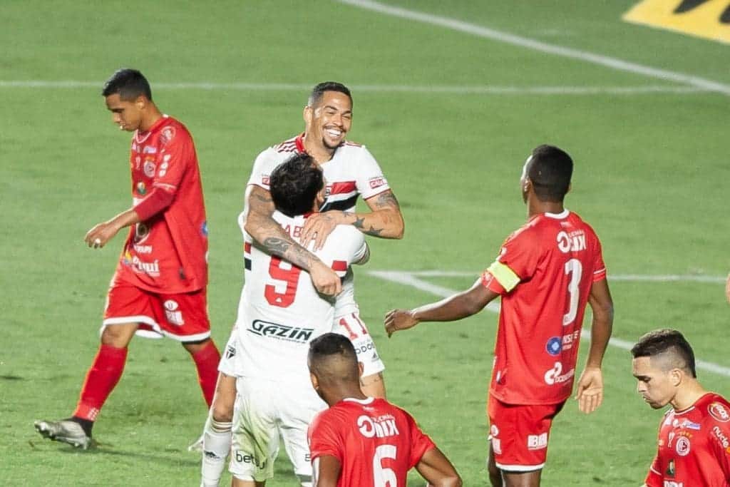 São Paulo atropela o 4 de Julho e avança na Copa do Brasil