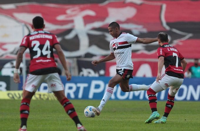 Estatísticas de Flamengo 5×1 São Paulo: Brasileirão 2021