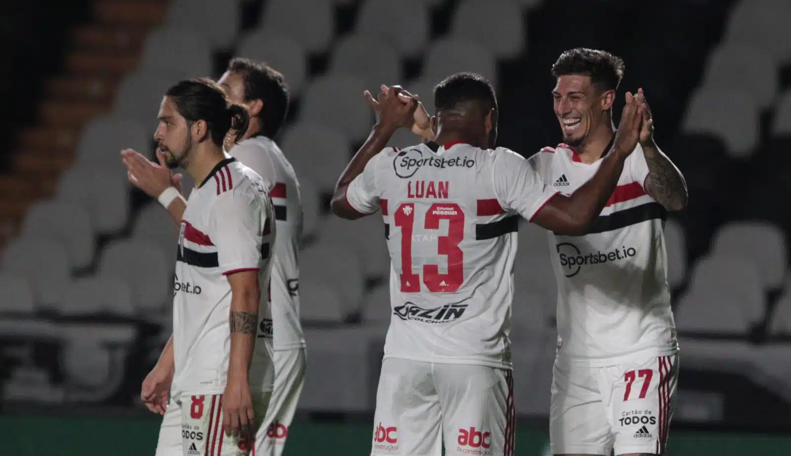 Reveja os gols de Vasco 1x2 São Paulo
