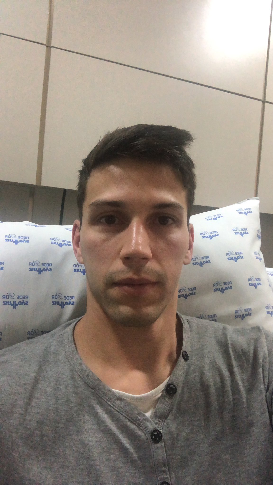 Capitão da equipe de futsal do São Paulo passa por cirurgia no pé direito