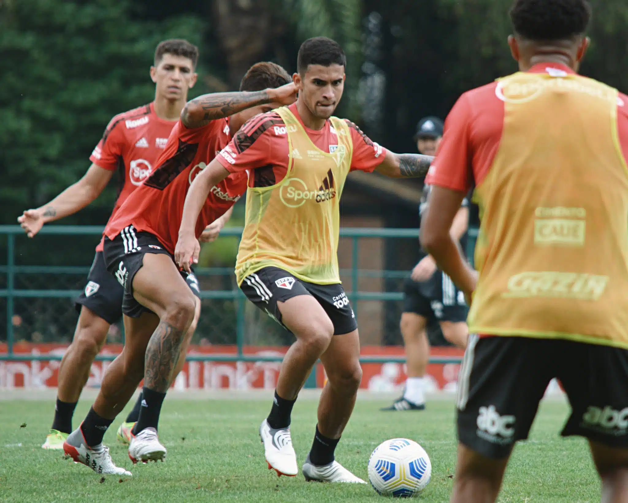 Sem jogos no meio da semana, SPFC treina em preparação para enfrentar o RB Bragantino