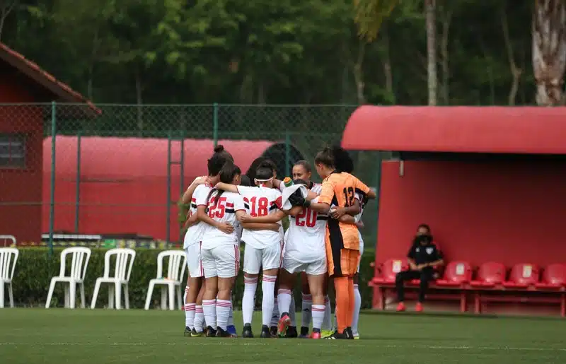 Time Feminino Sub-17 do SPFC estreia com goleada sobre a Ferroviária na Copa Nike