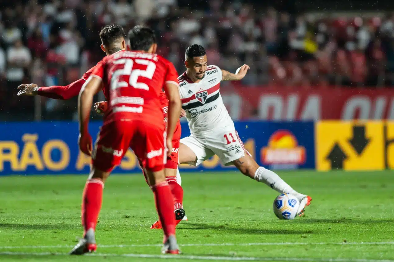 São Paulo encara sequência difícil como visitante até o final da competição