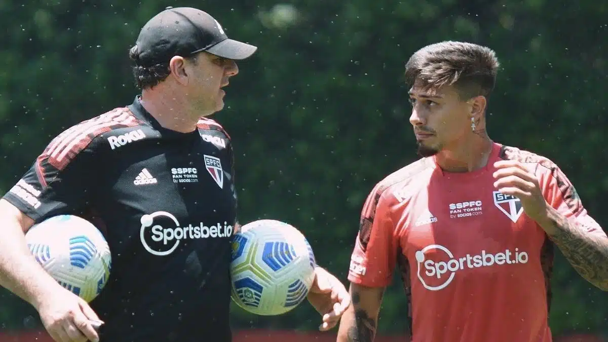 São Paulo continua preparação para enfrentar o Athletico-PR