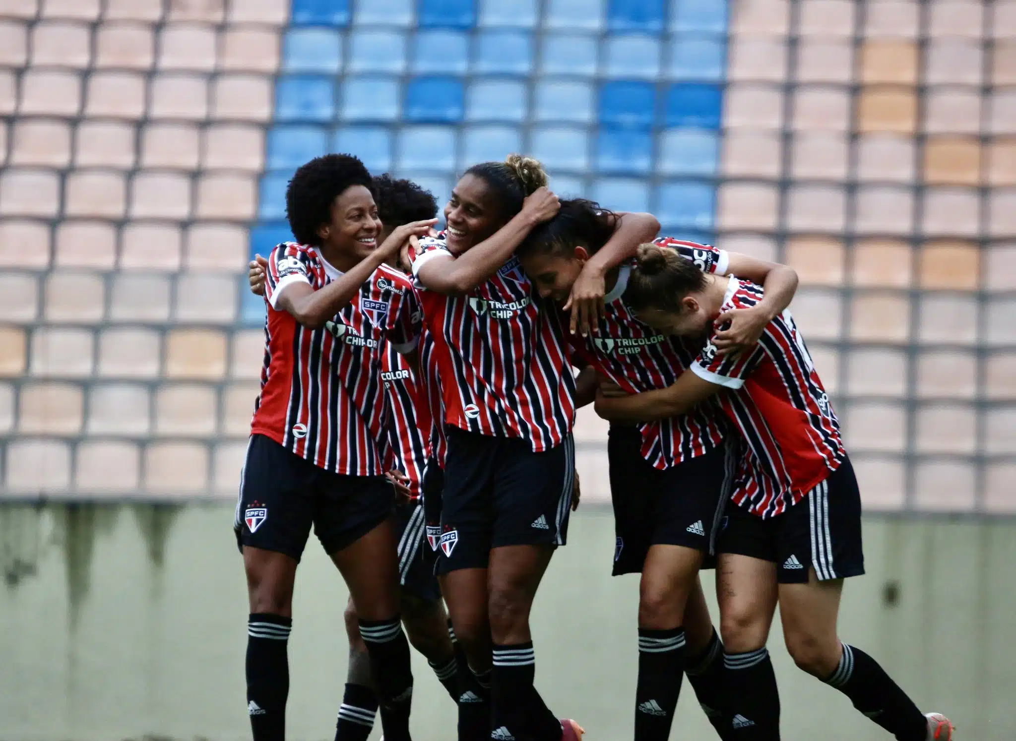 São Paulo vence o Santos e garante vaga na final do Paulista Feminino