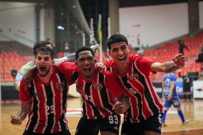 Por vaga na semifinal da Liga Paulista de Futsal, o São Paulo enfrenta o Barão de Mauá Ribeirão