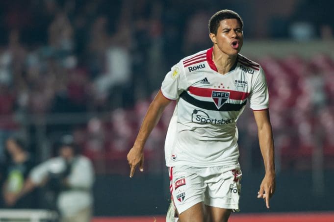 Segundo Jorge Nicola, Toronto FC fez contato com São Paulo por Gabriel Sara