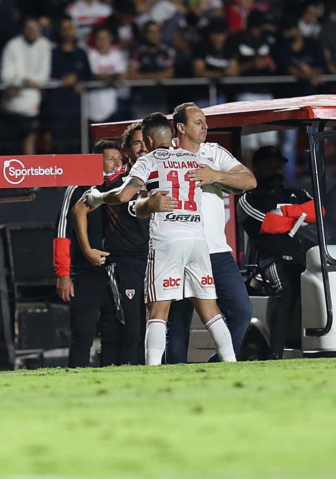 Rogério Ceni pode não permanecer em 2022 no São Paulo
