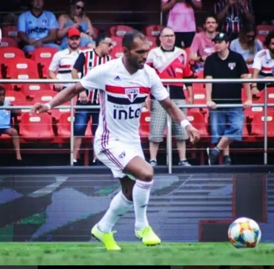 Richarlyson desabafa após vitória do São Paulo contra o Juventude: "Um ano para se esquecer"