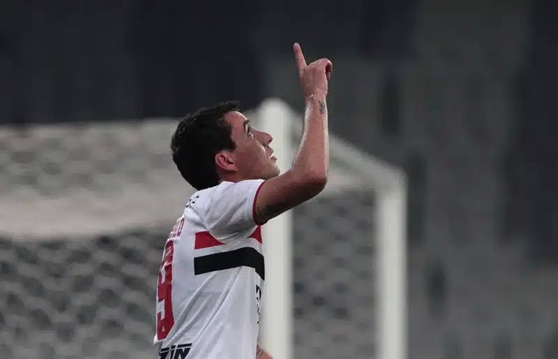 Jogador não pertence mais ao Sao Paulo.