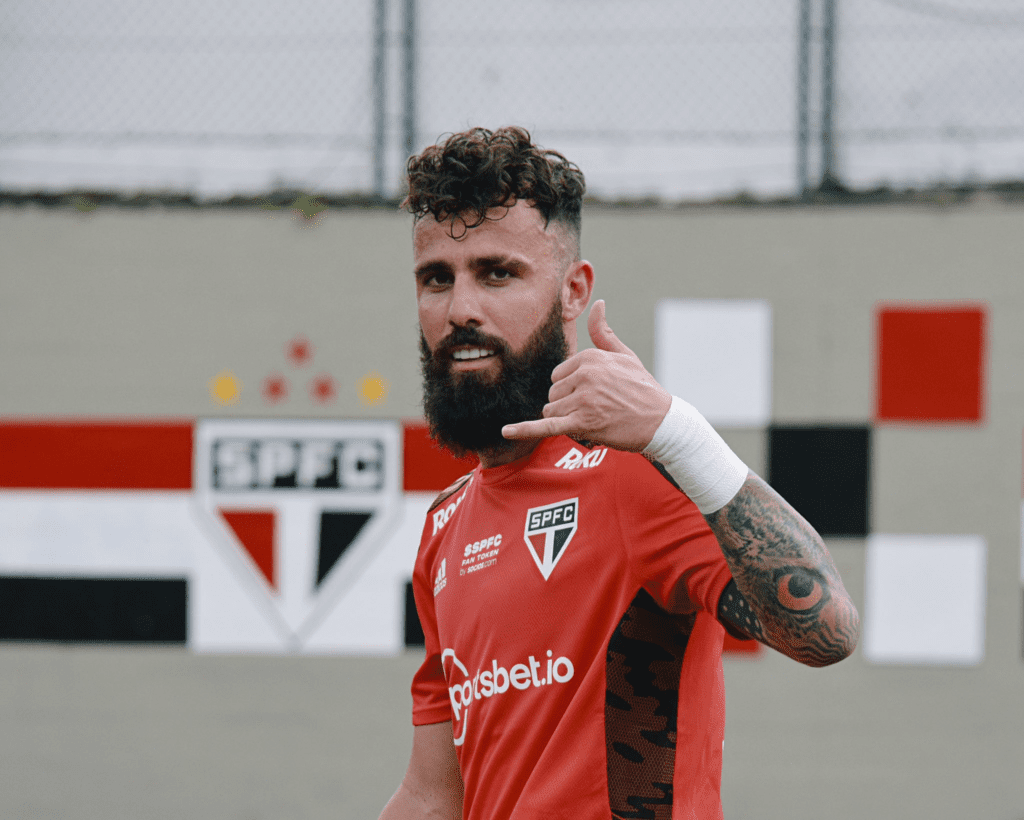 Jandrei explica porque trocou o Santos pelo São Paulo