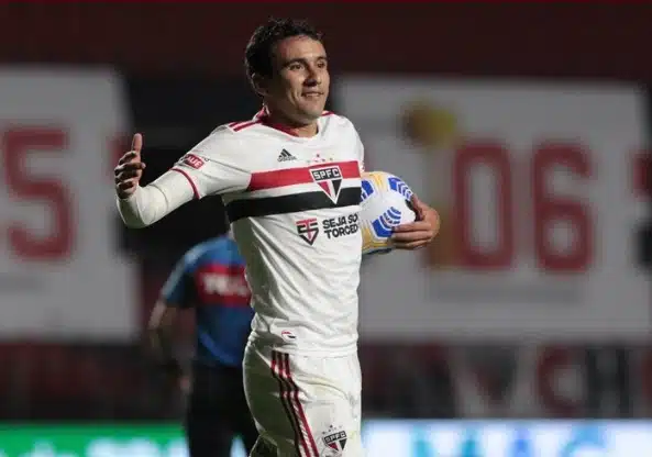 Muricy: "O Pablo, ele teve fases que fez gols no São Paulo, mas número 9 tem que fazer gol"