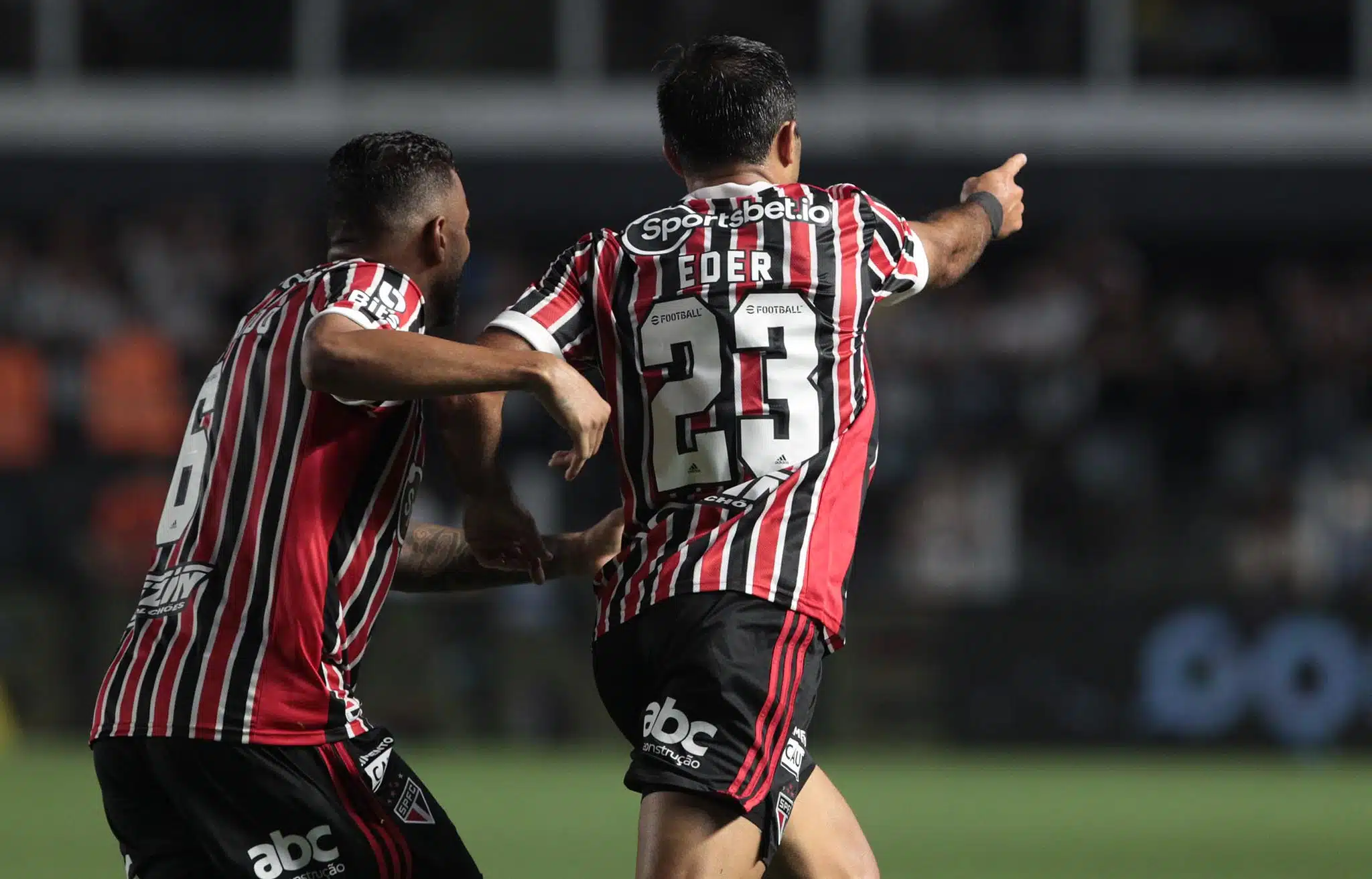Reveja os melhores momentos de Santos 0x3 São Paulo em clássico válido pela 8ª rodada do Campeonato Paulista 2022