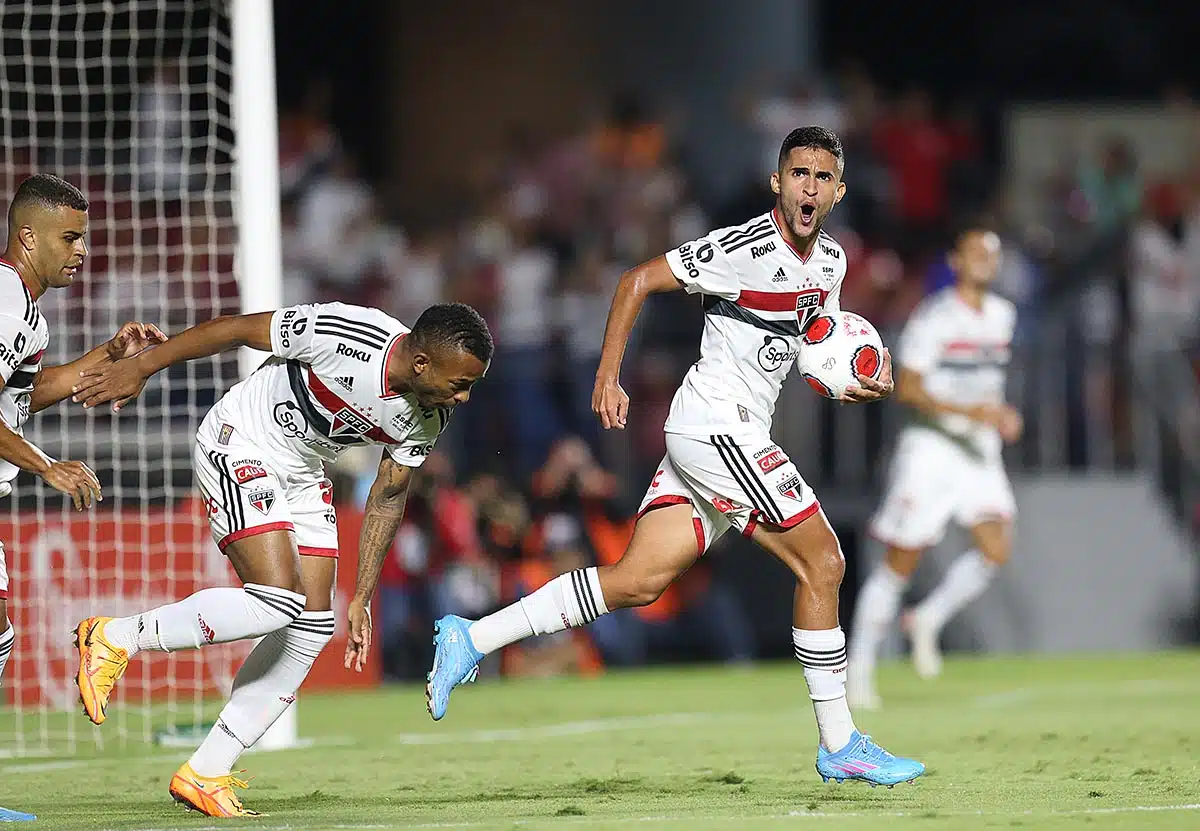 São Paulo recusa oferta do Botafogo.