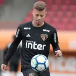 Botafogo encaminha contratação de Lucas Fernandes