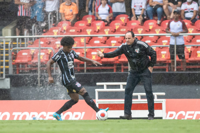 Quais são as dúvidas e desfalques do Corinthians para enfrentar o São Paulo