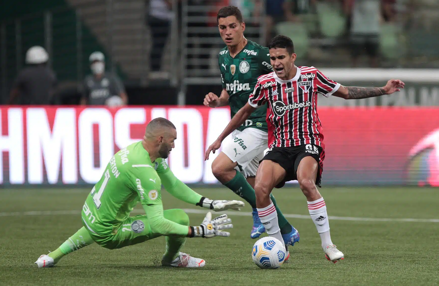 Nos últimos dez confrontos, São Paulo leva vantagem sobre o Palmeiras