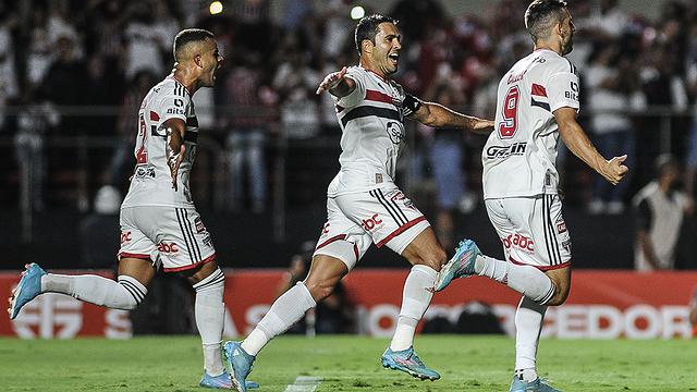 São Paulo escalado para enfrentar o Palmeiras