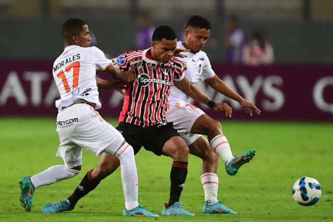 Confira o provável time titular do São Paulo que enfrenta o Ayacucho pela Sul-Americana