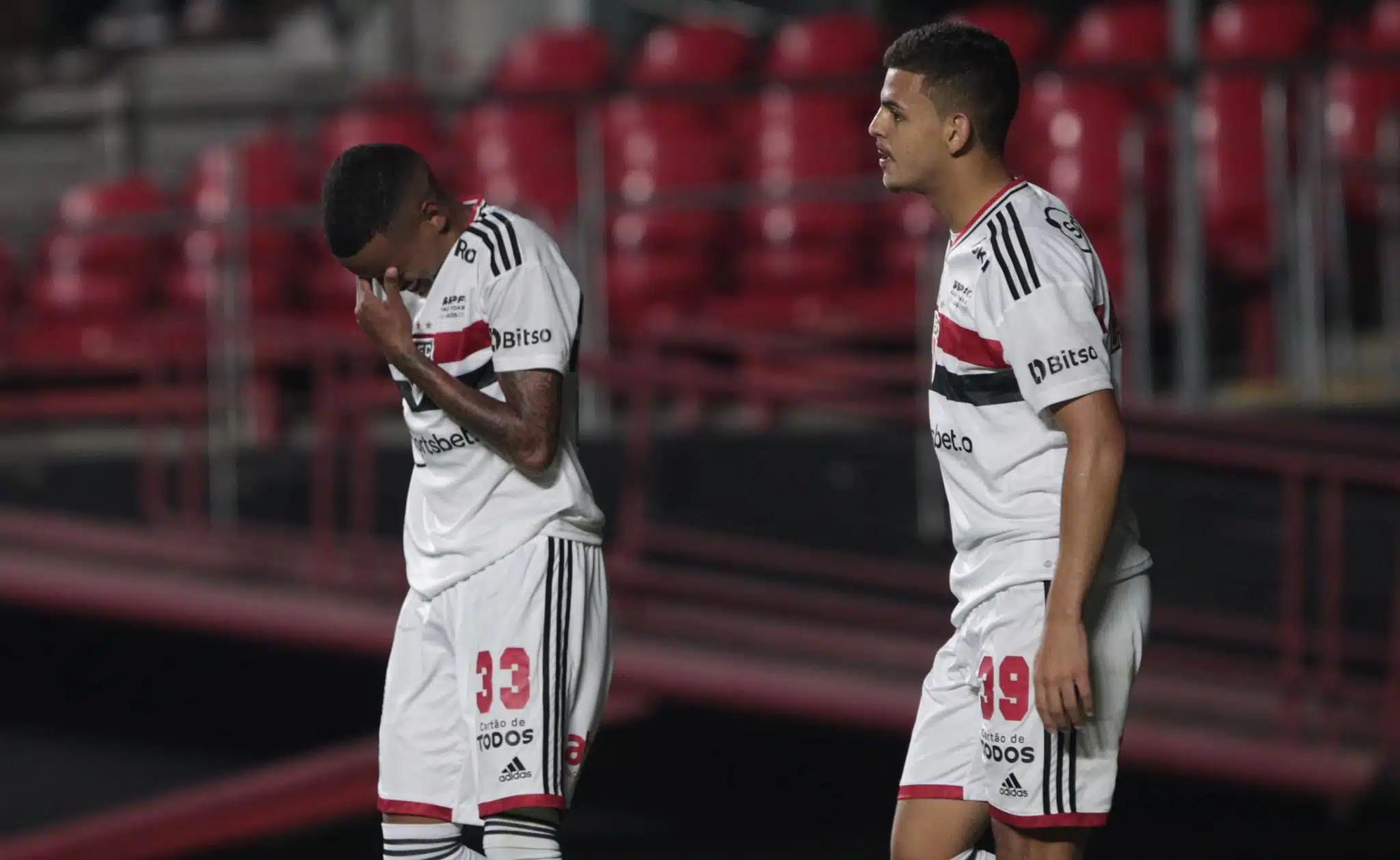 Emoção e vitória: confira os bastidores de São Paulo 1x0 Ayacucho