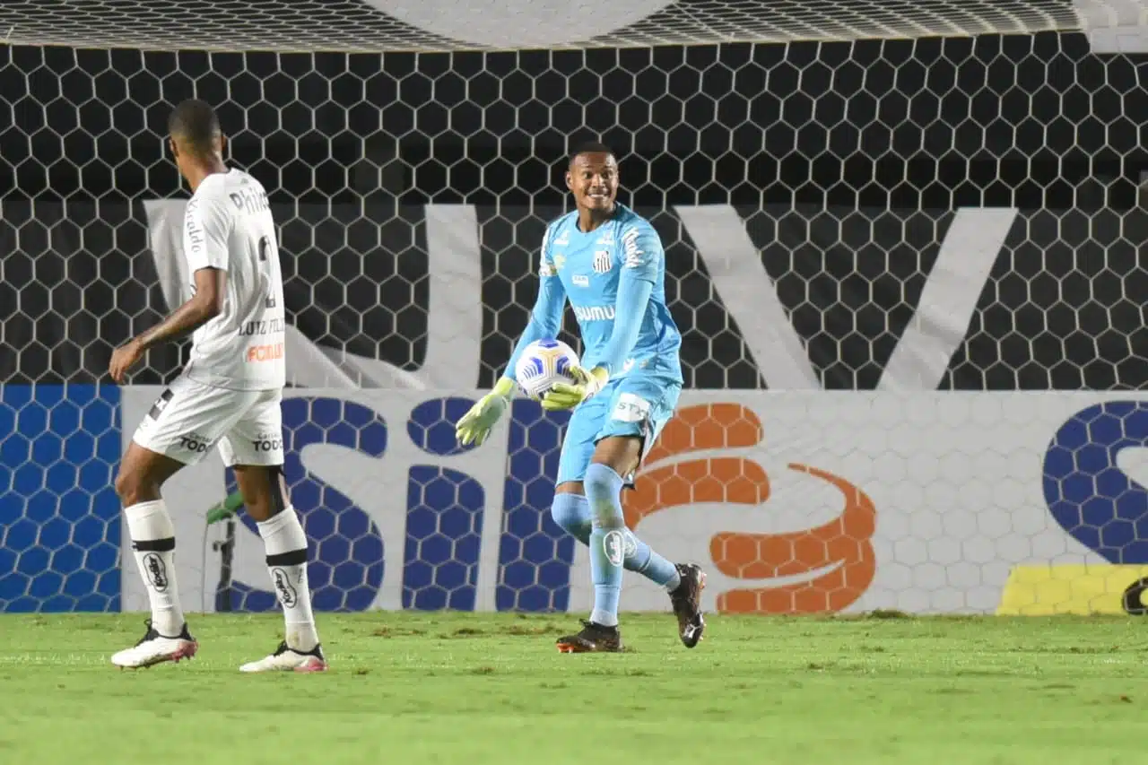 Palmeiras entre na briga com São Paulo por goleiro