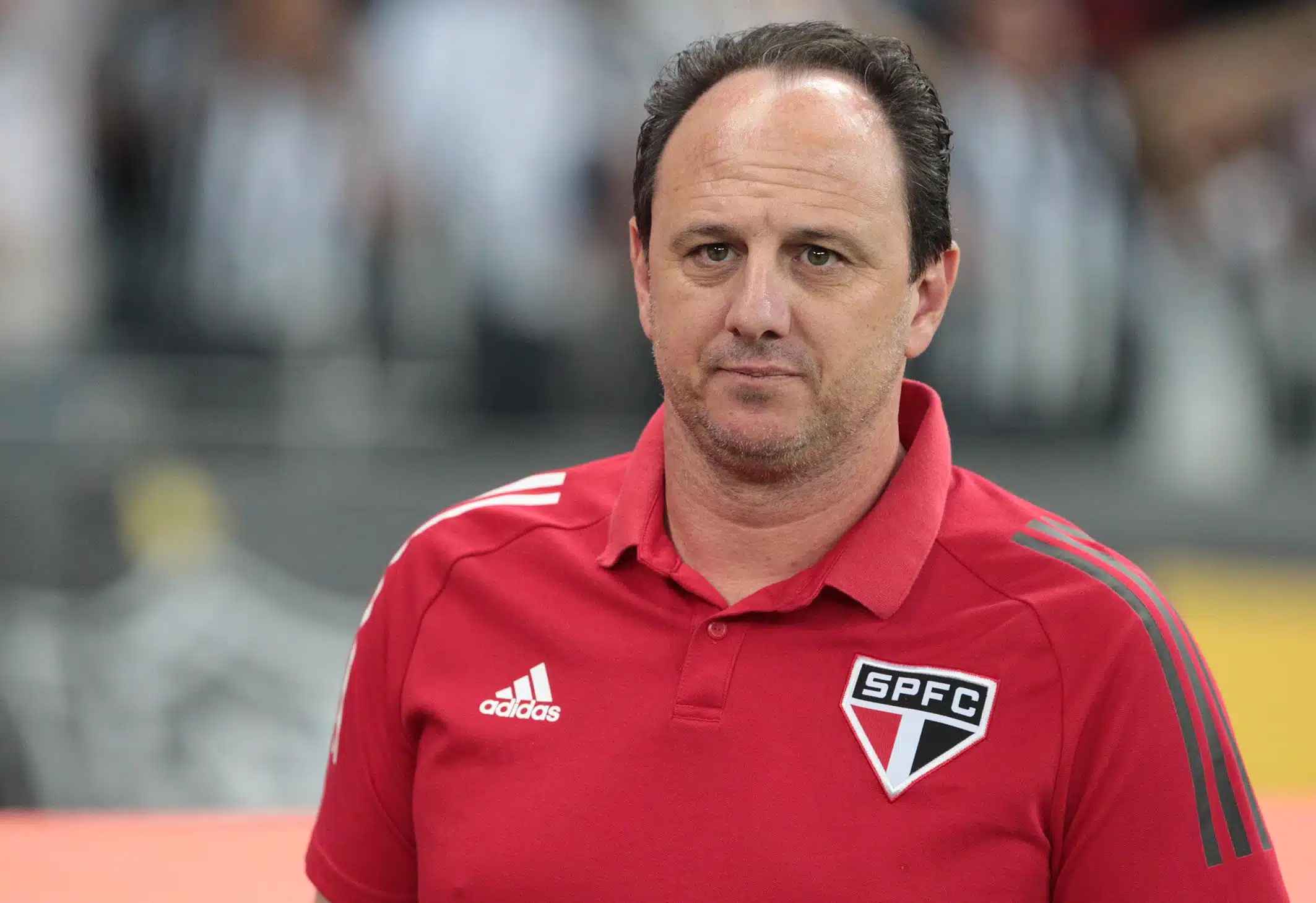 Com novidade na lateral-esquerda, o São Paulo está escalado para enfrentar o Fluminense