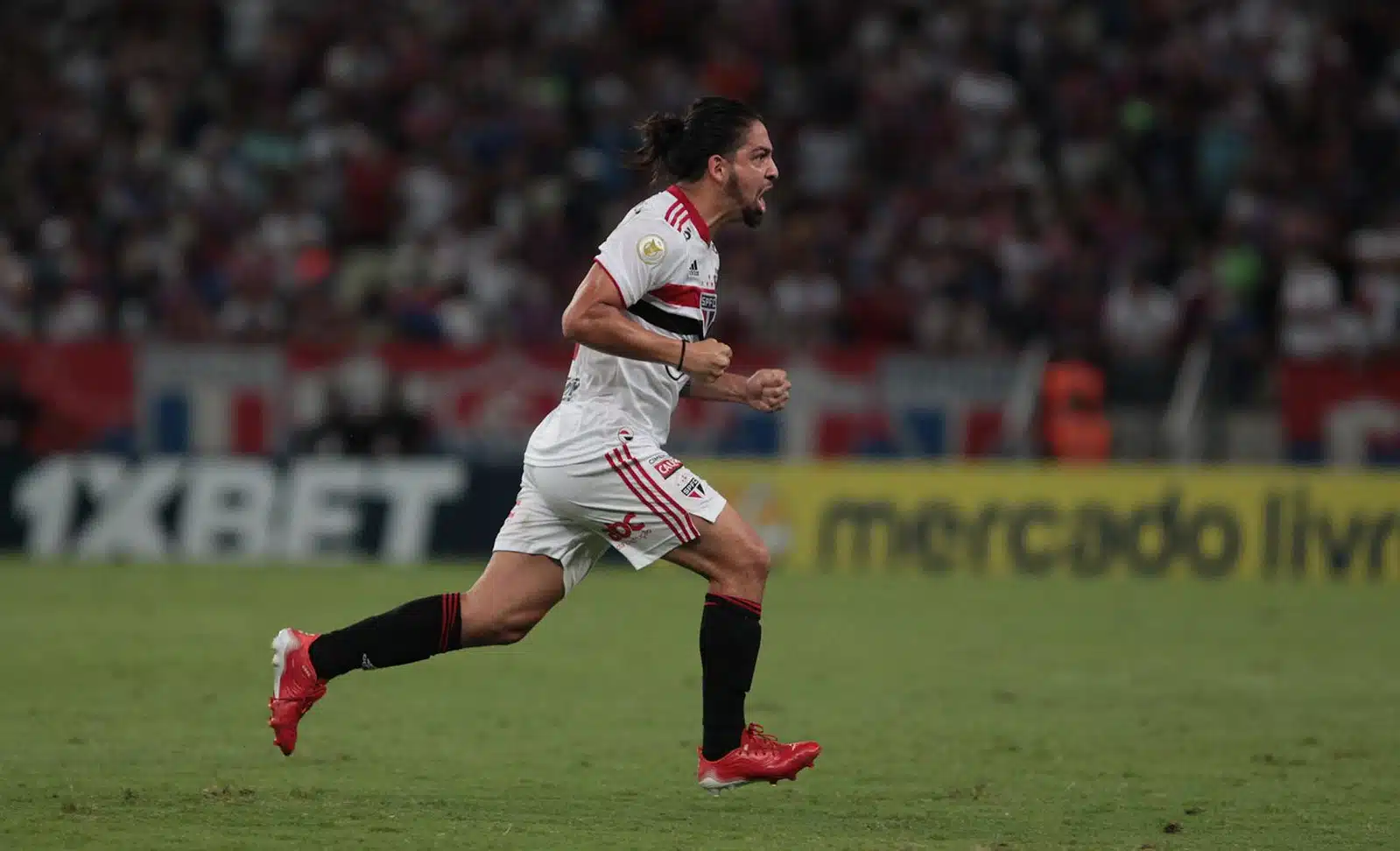 América-MG anuncia Benítez, que não poderá enfrentar o São Paulo na Copa do Brasil