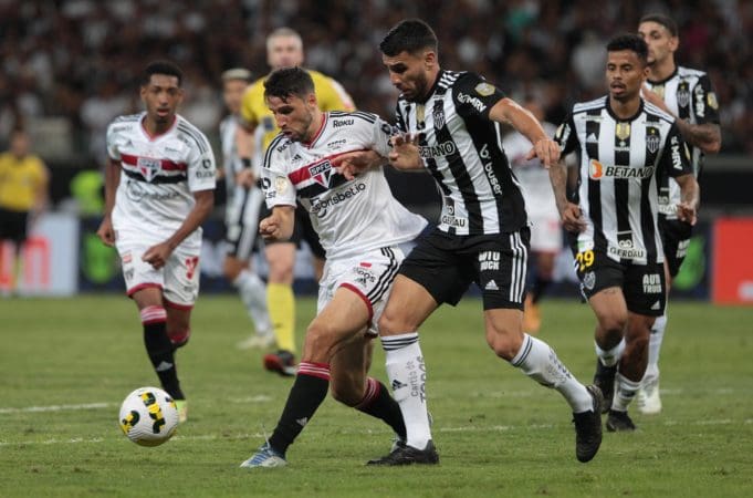 Repleto de desfalques, São Paulo empata com o Atlético-MG fora de casa