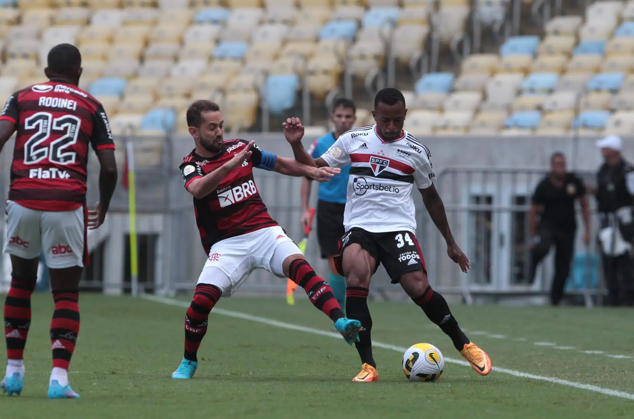 Jogo entre São Paulo x Flamengo pelo Brasileirão tem data alterada