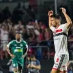 Reveja os gols e melhores momentos de São Paulo 3x3 Goiás | Brasileirão 2022