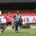 Patrick marca golaço no treino do São Paulo