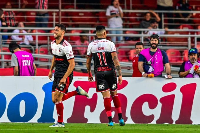 Assista aos gols e melhores momentos de São Paulo 3x0 RB Bragantino | Brasileirão 2022